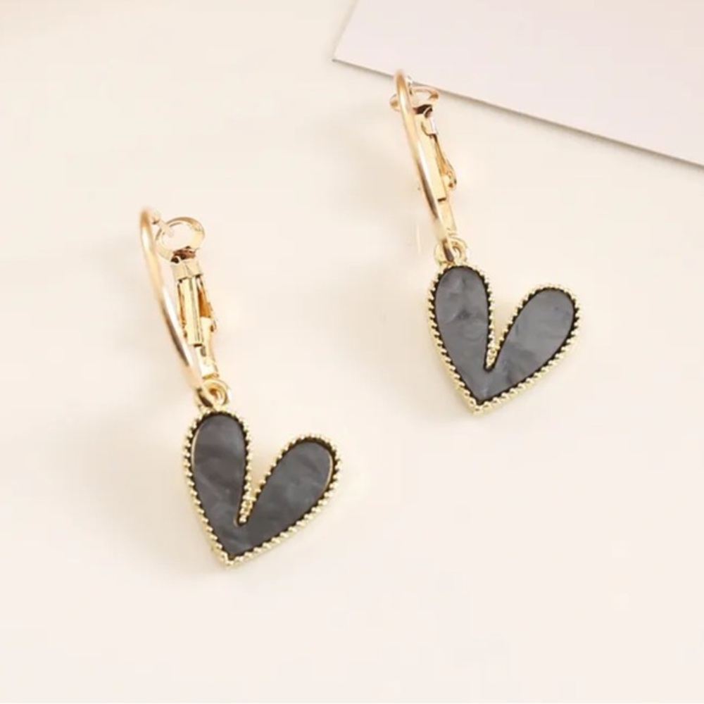DAINTY 💋💋 Black Hearts Dangle Earrings Stainless Romantic Minimalist Jewelry